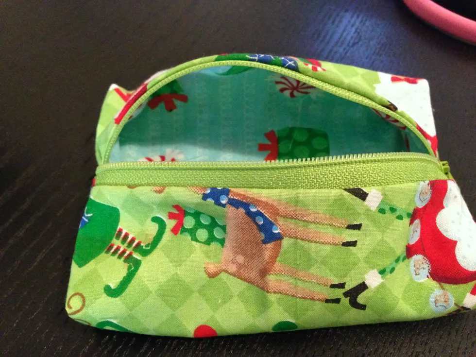 Third Day of Christmas: DIY Mini Makeup Bag Tutorial by