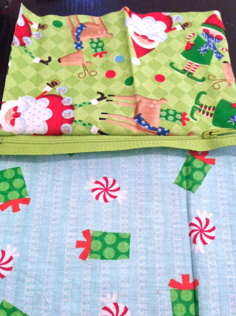 Third Day of Christmas: DIY Mini Makeup Bag Tutorial by