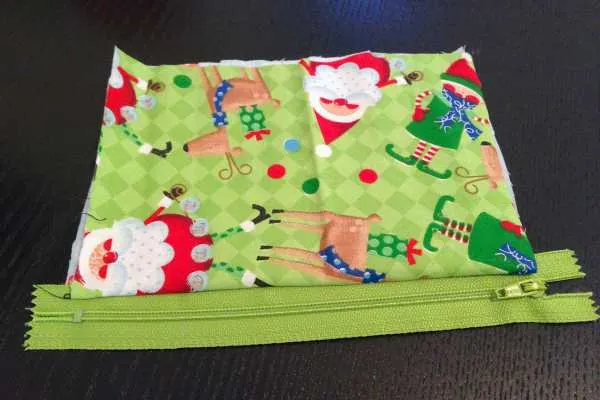 Third Day of Christmas: DIY Mini Makeup Bag Tutorial by